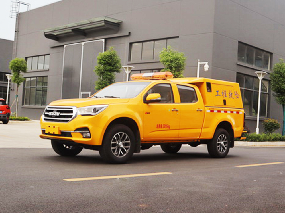 五十鈴皮卡救險(xiǎn)車(chē)